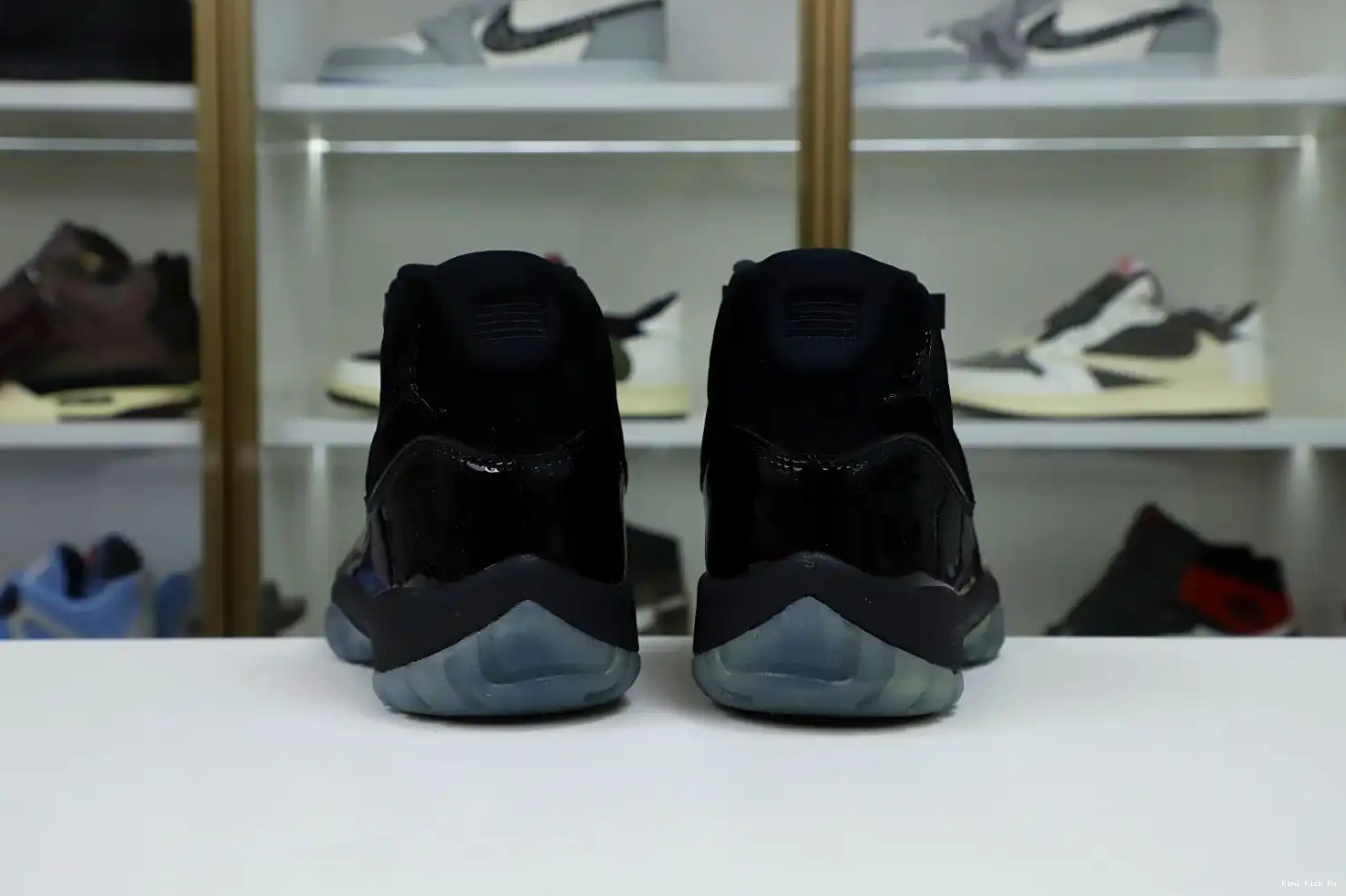 Kimikick 11 GOWN' RETRO AIR 'CAP AND JORDAN 0721